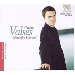 云缨裸体被❌羞羞玉足
